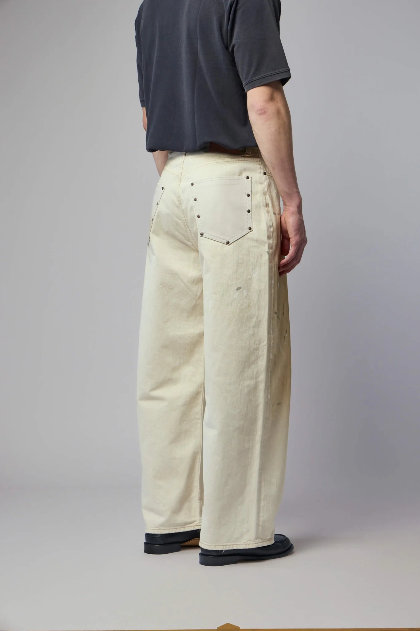 2023 U White Trafalgar Leather - Image 5