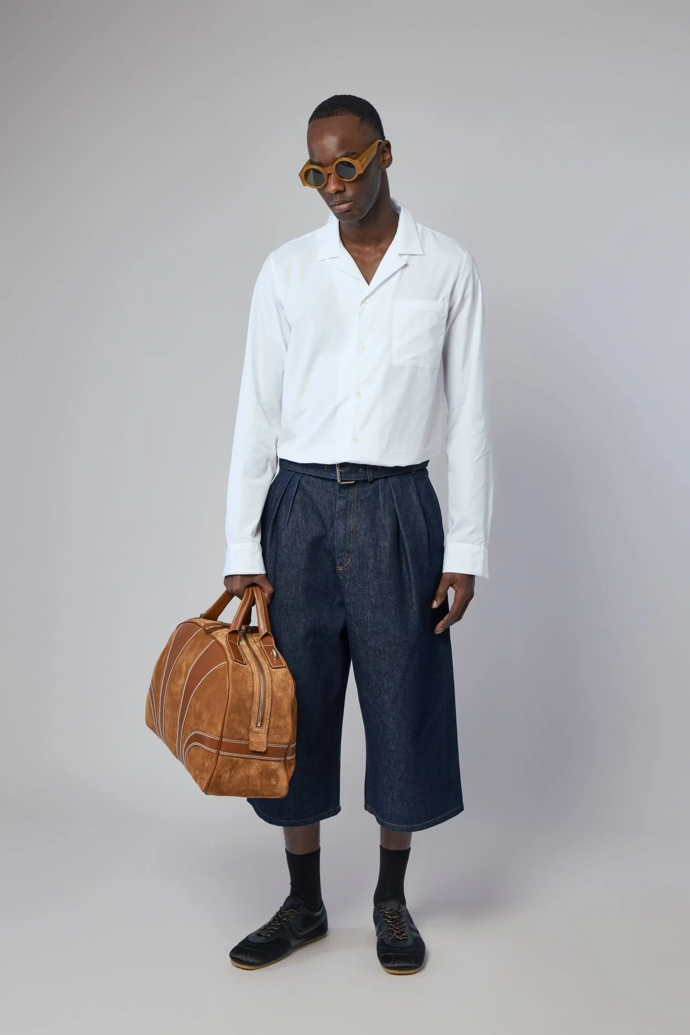 Wide Pleated Jeans - Image 7