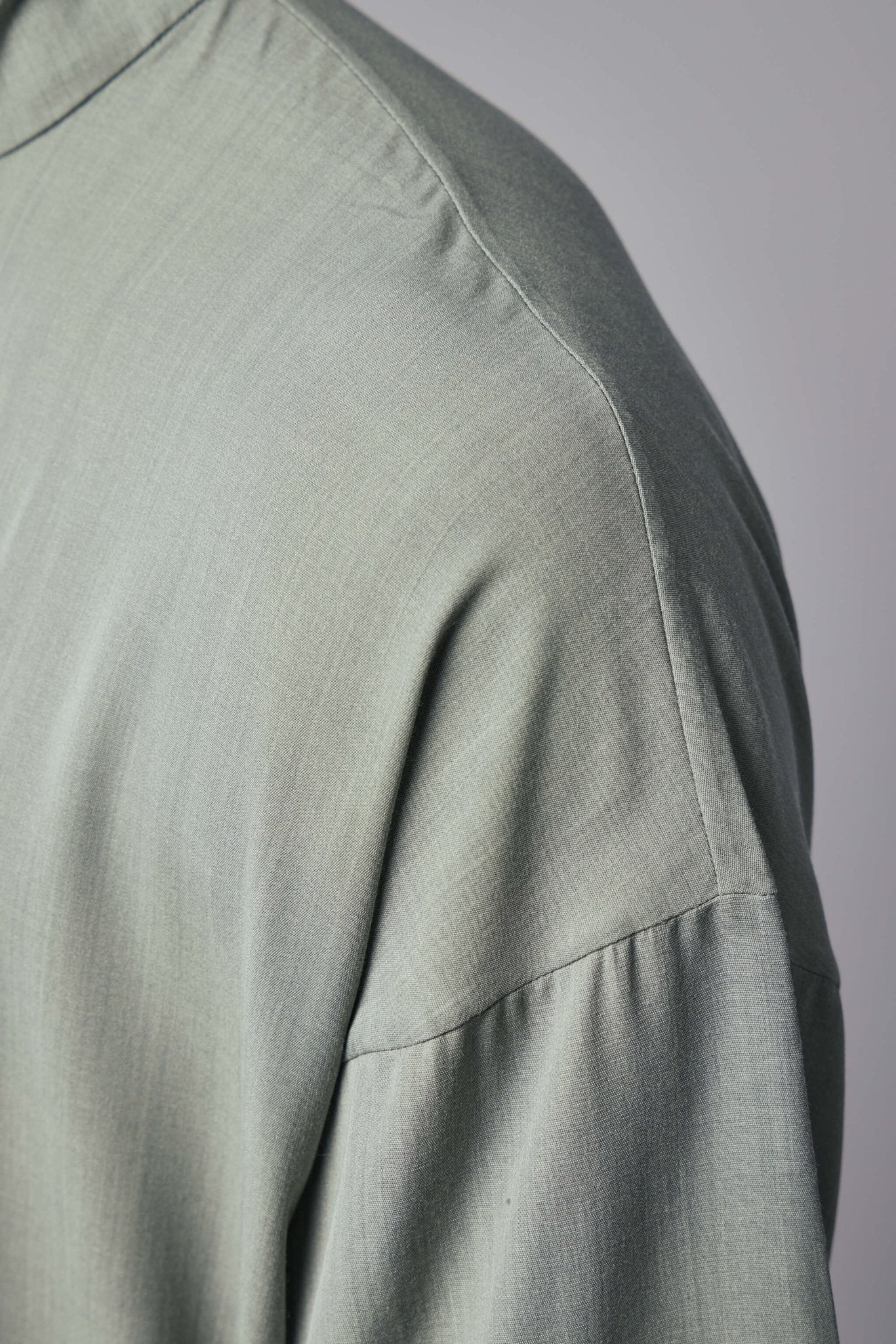 Highneck Shirt - Image 4