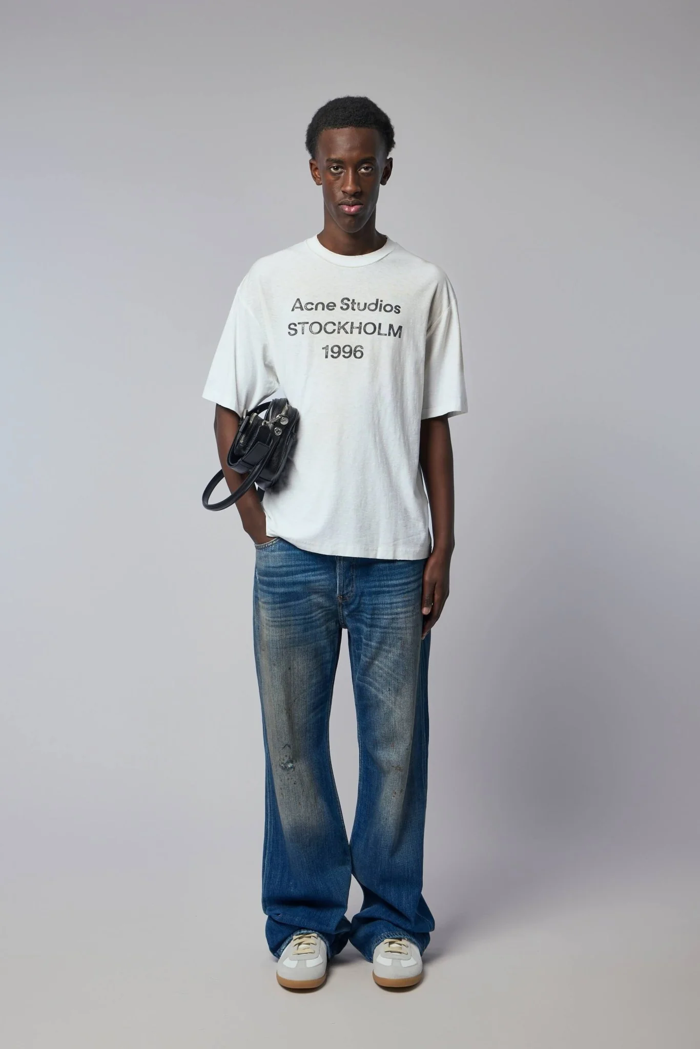 Sprayed Logo T-shirt - Image 6