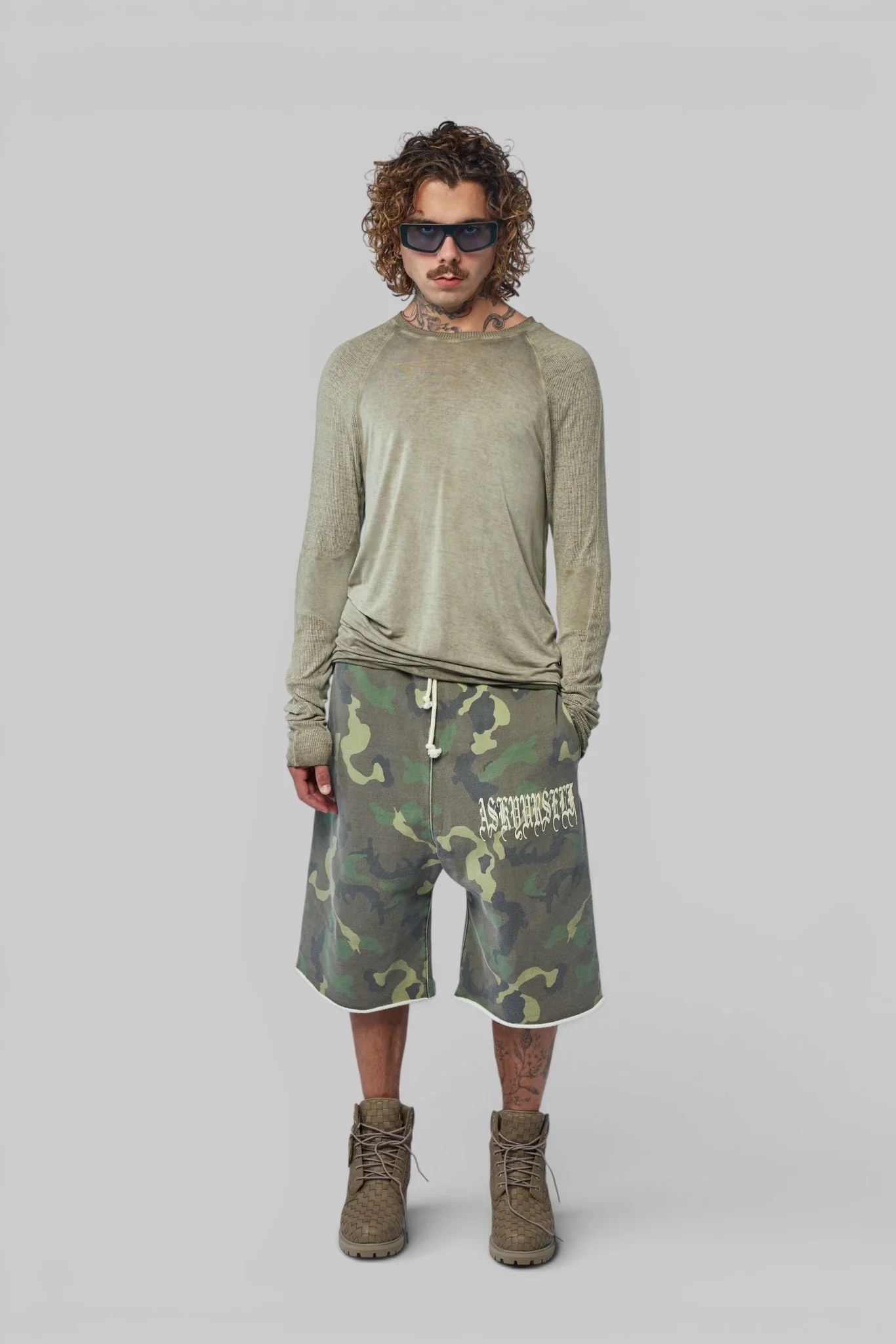 Goth Vintage Baggy Fleece Shorts - Image 2