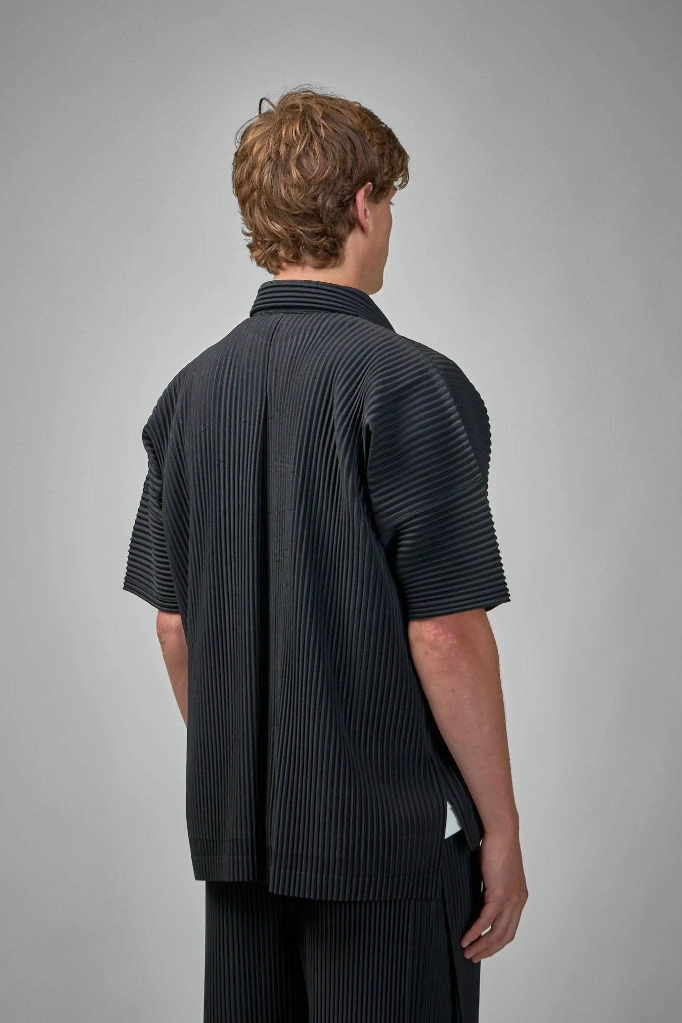 Pleated Vacation Shirt - Image 3