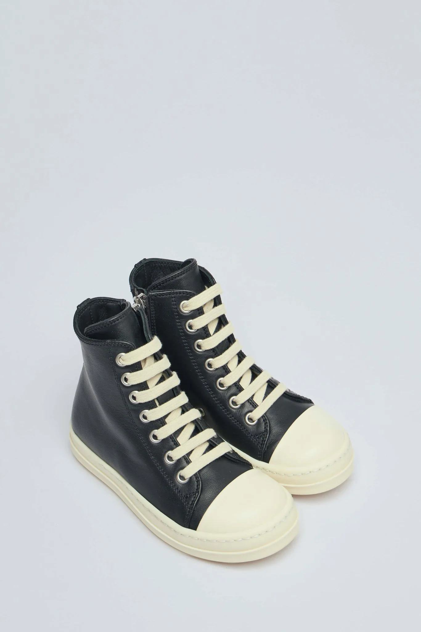 Sneaks - Image 2