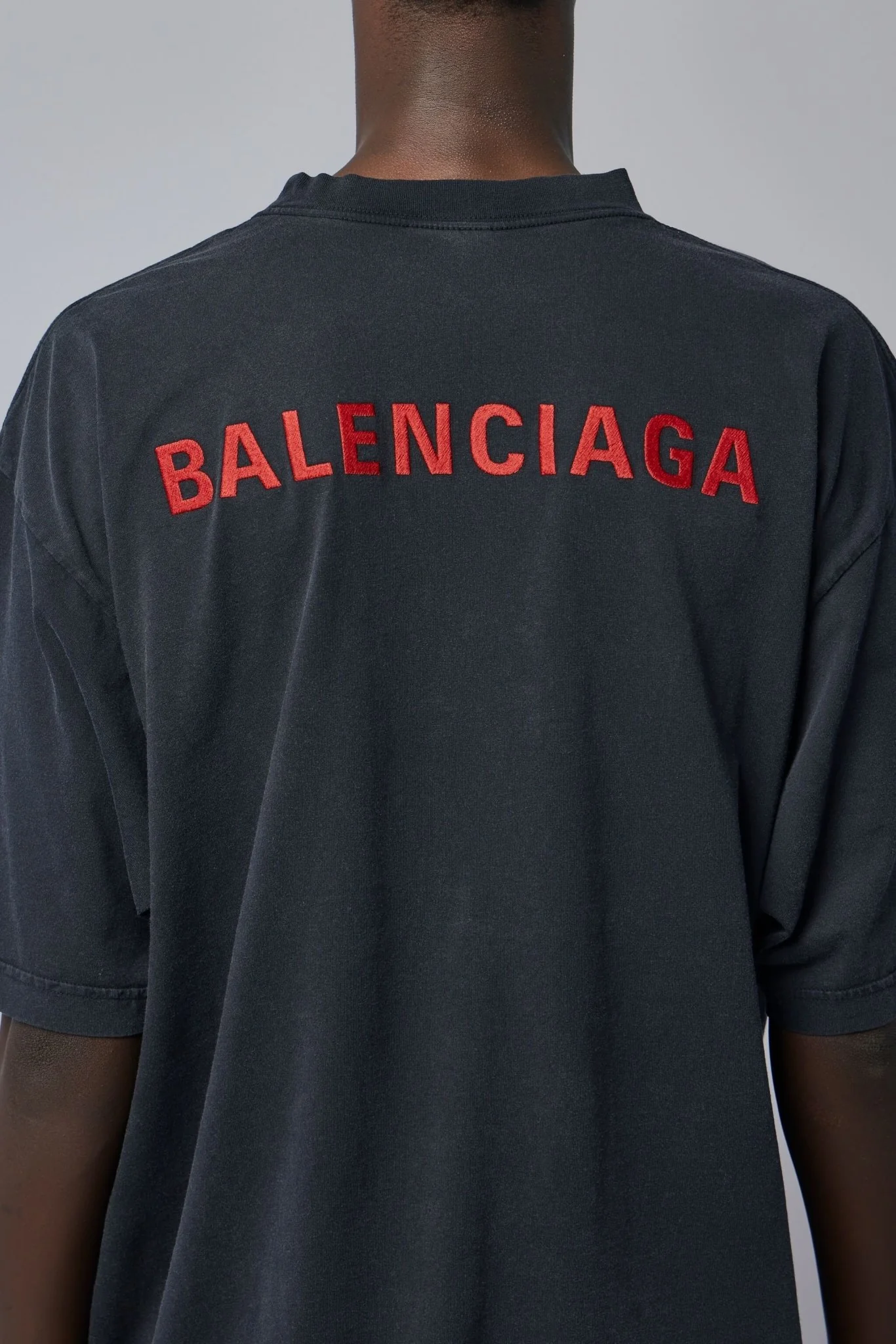 Tape Type Medium Fit T-shirt - Image 5