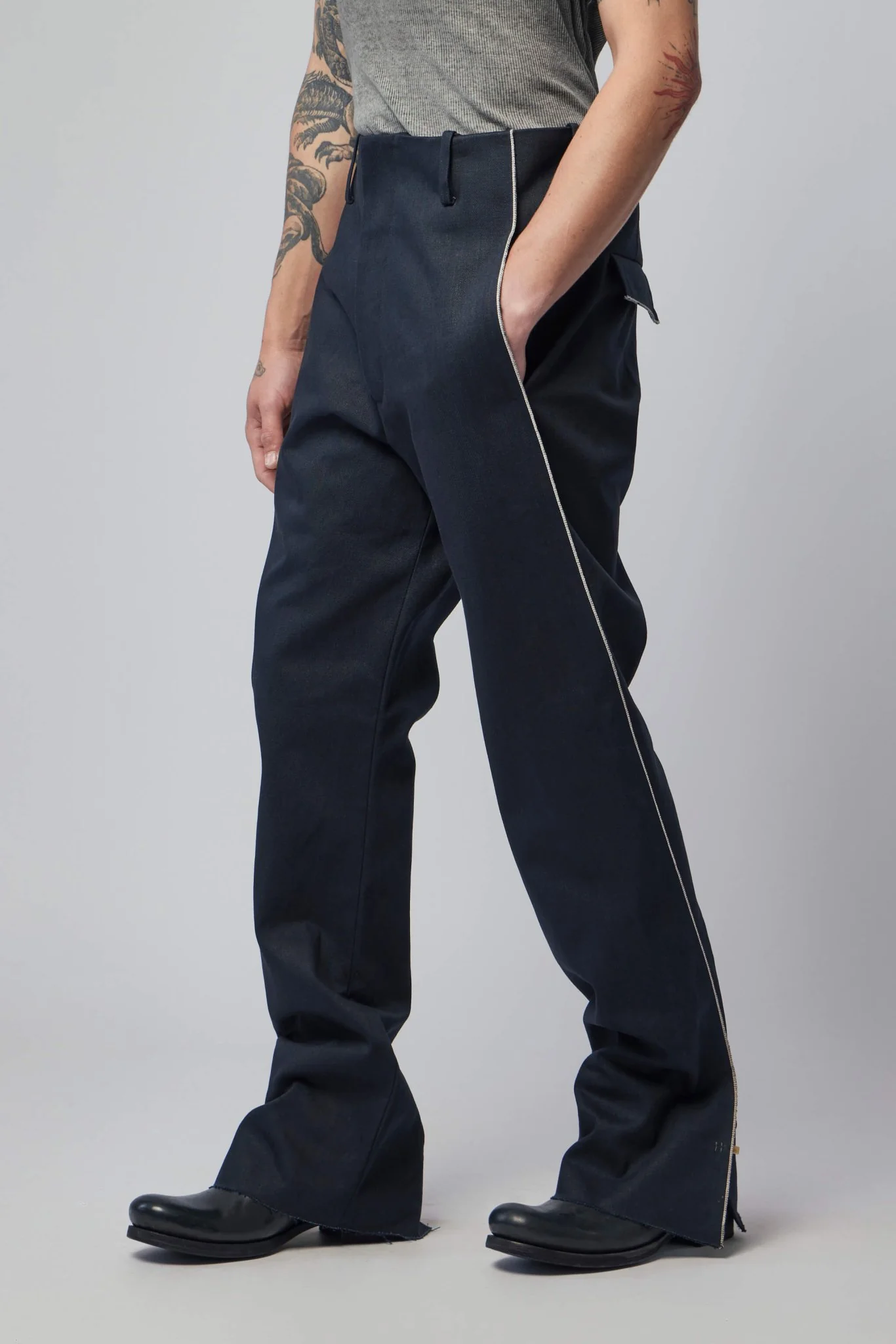 Men's Purgatory Selvedge-line Trousers With 925 Silver Hook Closer - Image 3