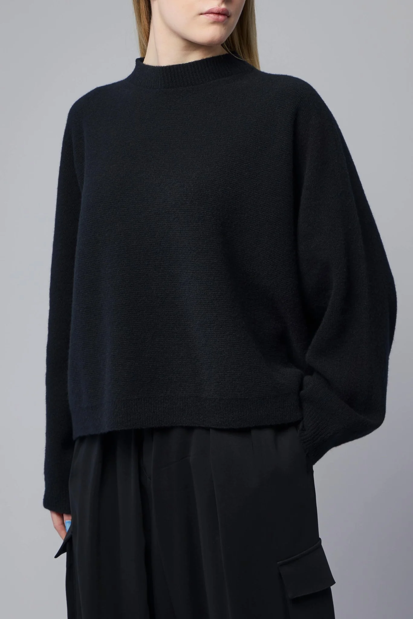 Oversized Boxie Pullover Lsl Cneck - Image 3