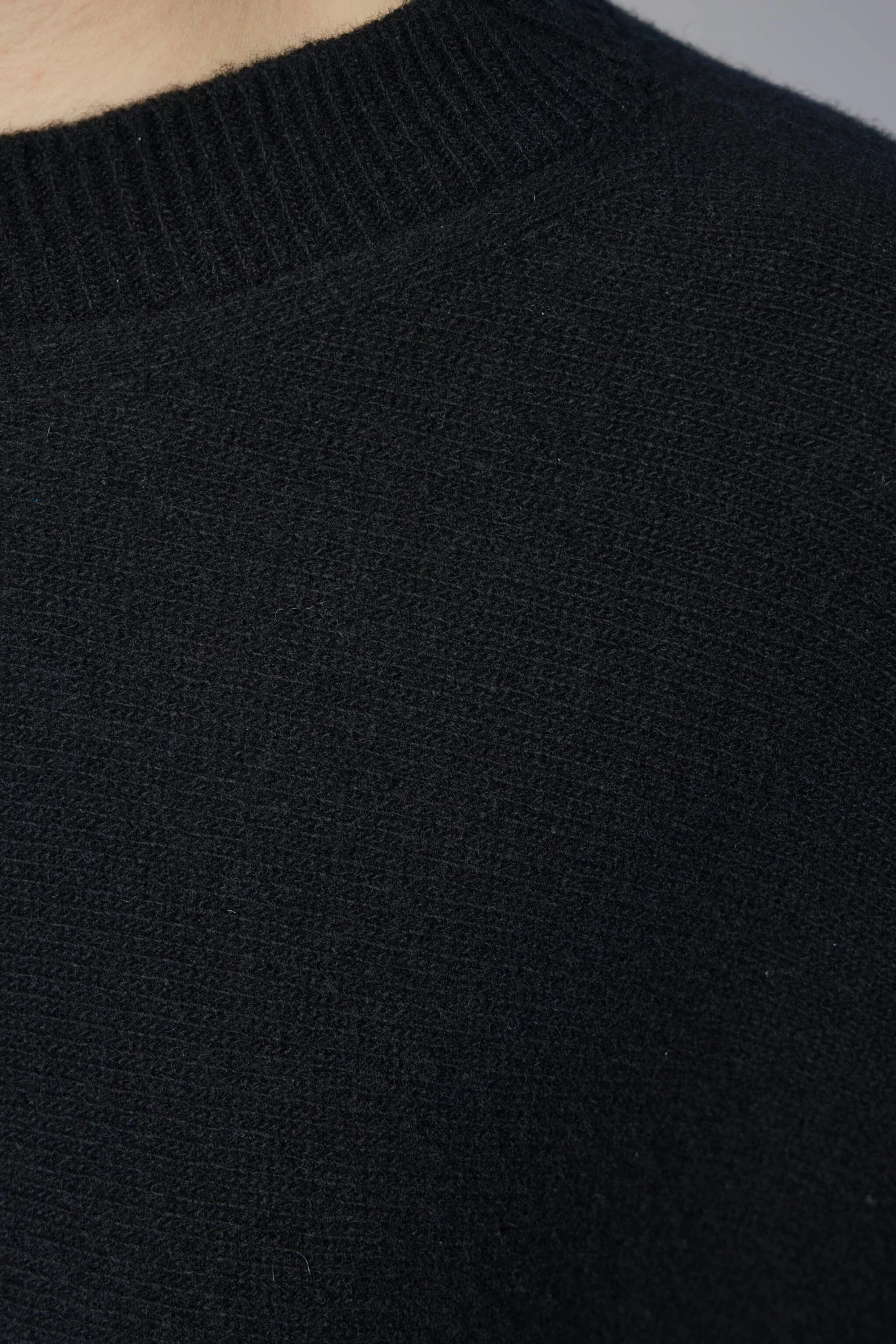 Oversized Boxie Pullover Lsl Cneck - Image 4