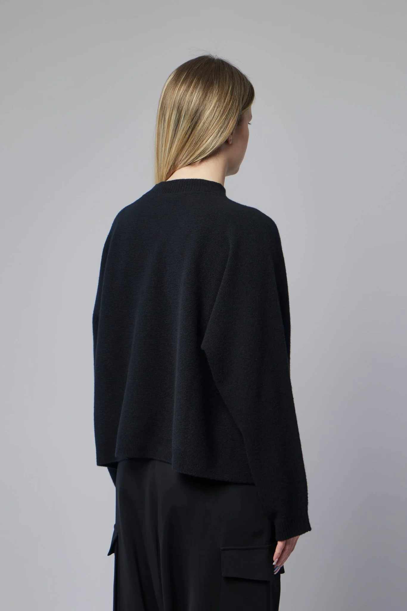 Oversized Boxie Pullover Lsl Cneck - Image 5