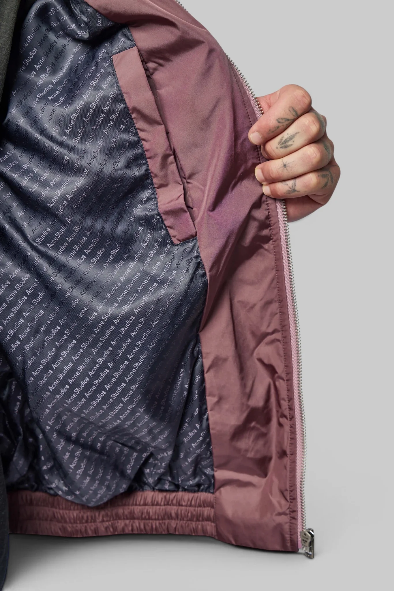 Lightweight Nylon Jacket - Image 8