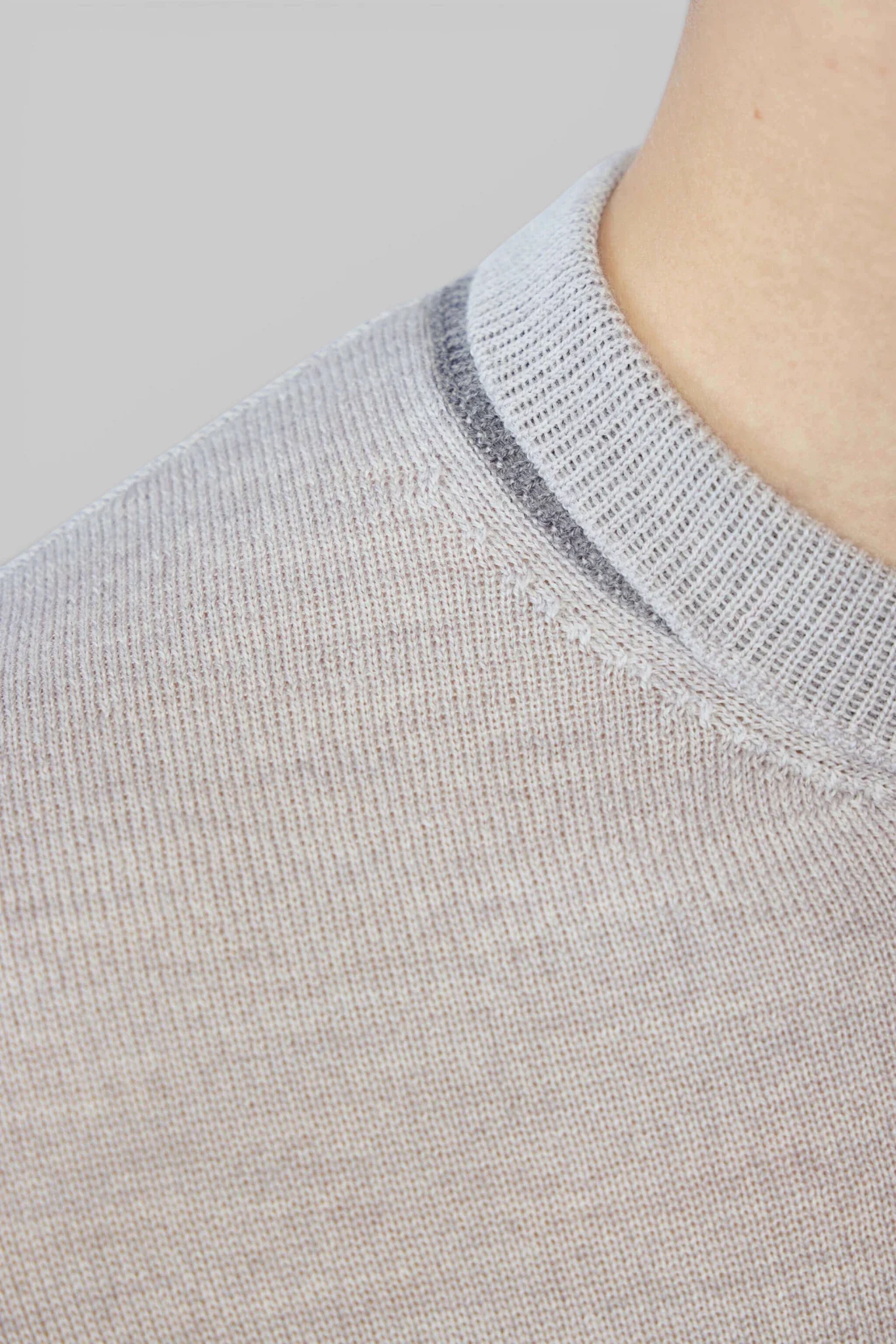 Sweater - Image 6