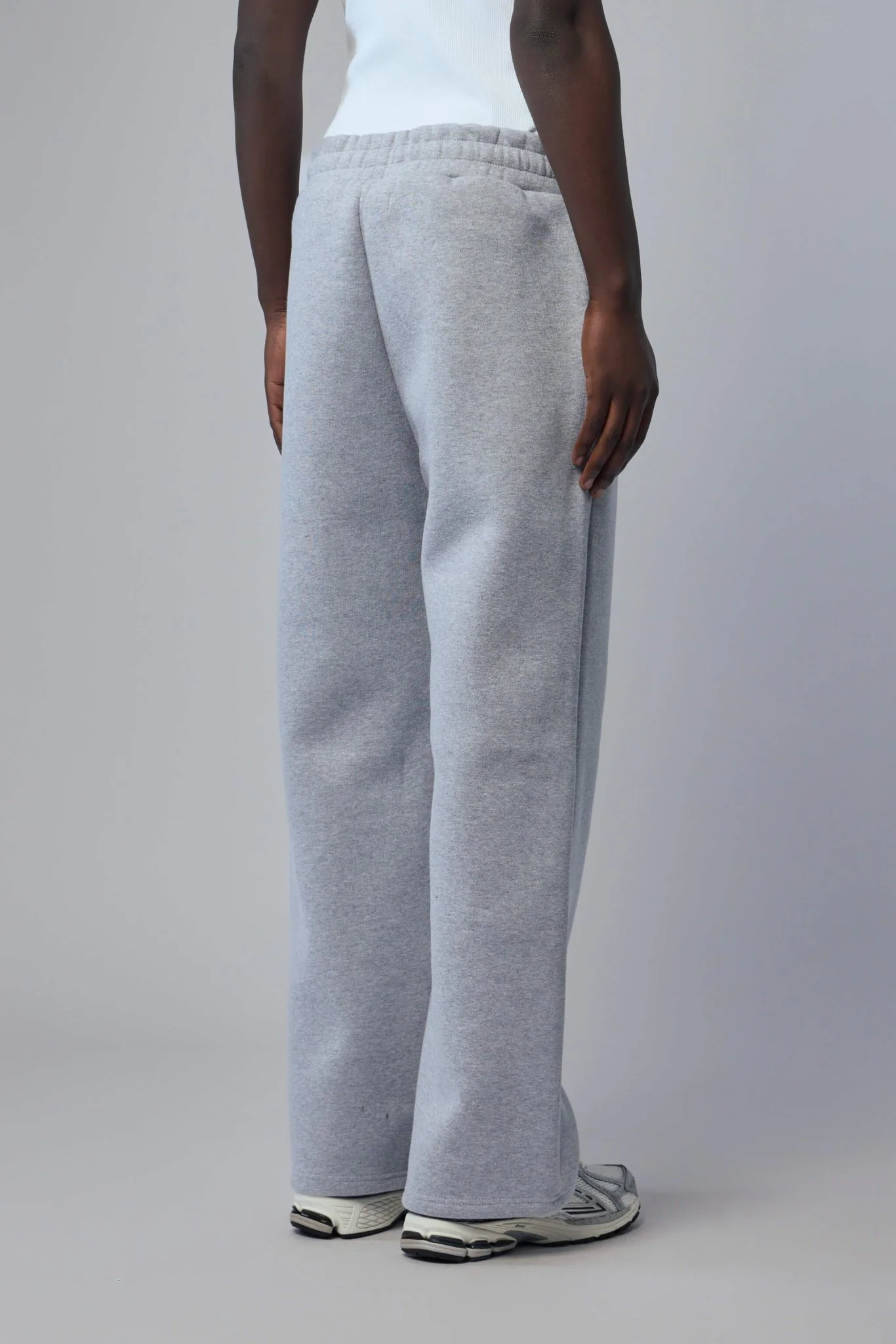 V2 Stacks Sweat Pants - Image 5