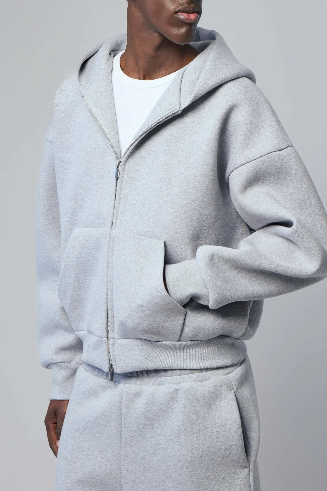 V2 Zipped Hoodie - Image 3