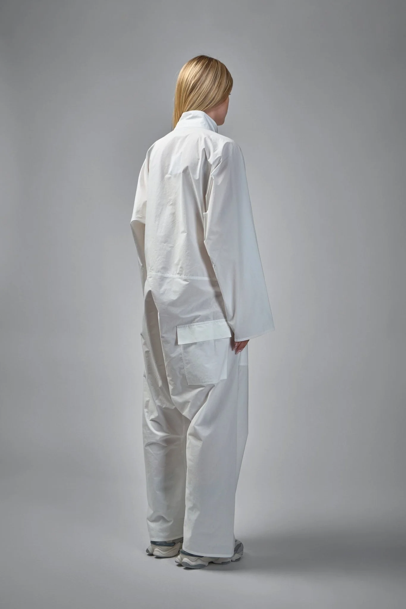 Plateau Loose Fit Jumpsuit with Belt - Image 3