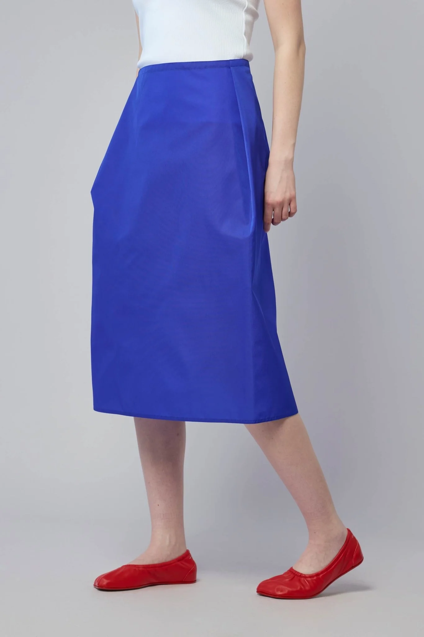 Wide Skirt, Assymetrical Waist - Image 3